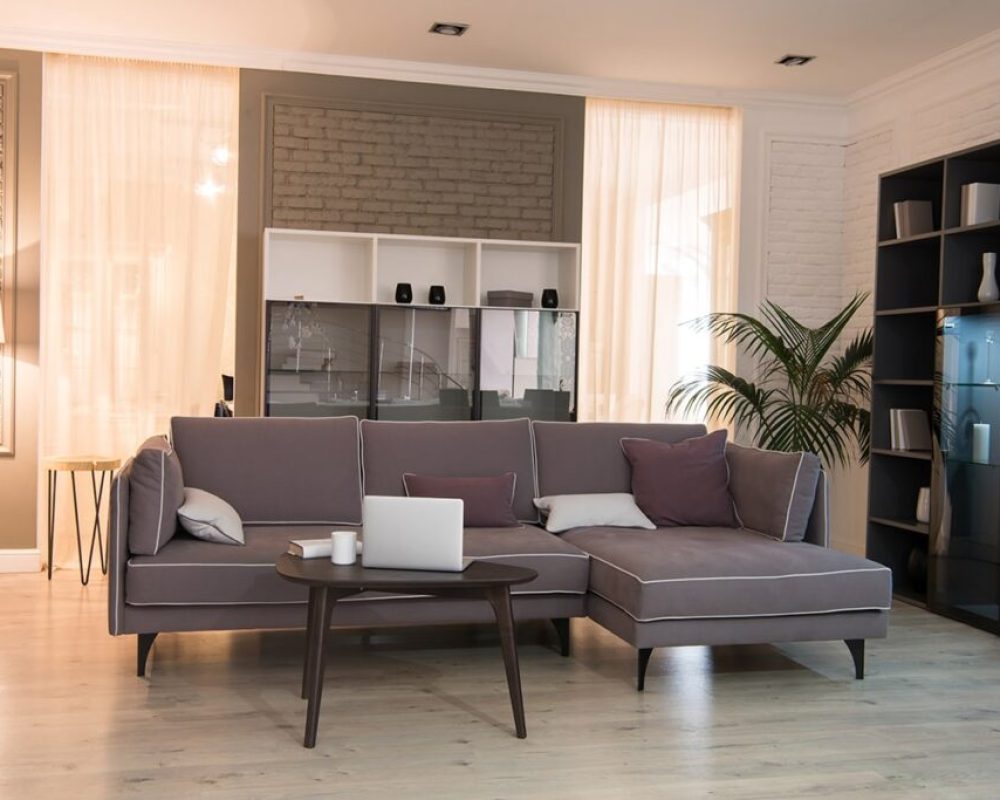 entertainment-center-storage-systems-closet-and-more-bot-min-1024x683